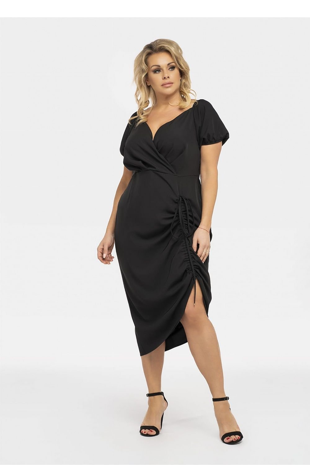 Plus size dress model 190953
